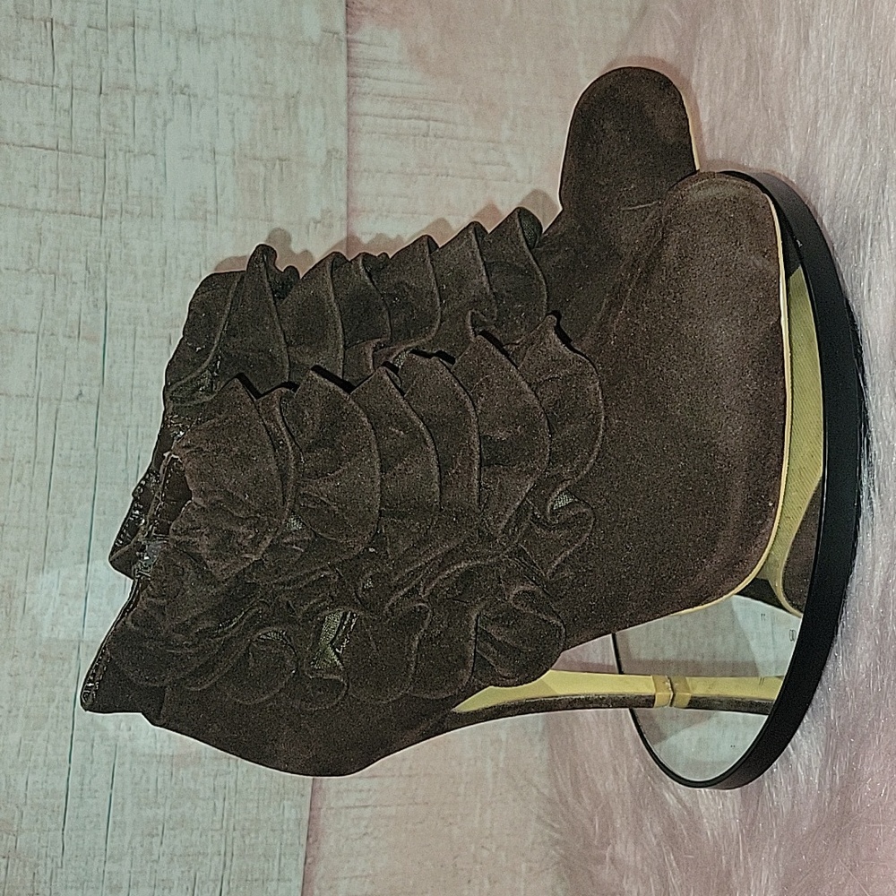 Rue21 brown ruffle booties